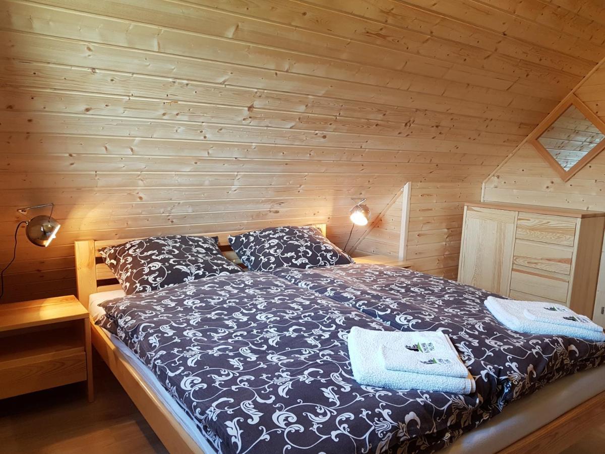 Domki Caloroczne Z Kominkiem - Skala I Glaz Szczytna Esterno foto