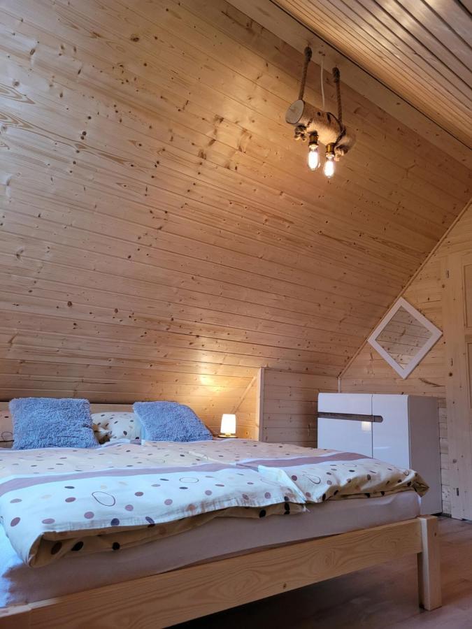 Domki Caloroczne Z Kominkiem - Skala I Glaz Szczytna Esterno foto